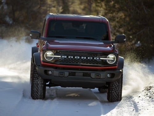 2024 Ford Bronco with HOSS system driving through the snow